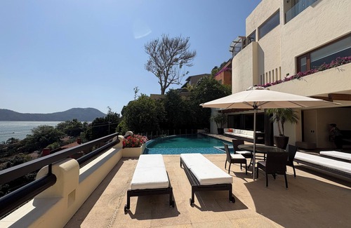 El Santuario Casa | Lujo con Vista al Lago, Alberca, Jacuzzi y Gym