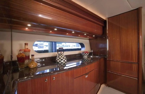 Riverwalk Fort Lauderdale Alquiler De Eote | Luxury Yacht stay Fort lauderdale