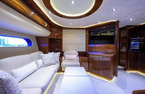 Riverwalk Fort Lauderdale Alquiler De Eote | Luxury Yacht stay Fort lauderdale