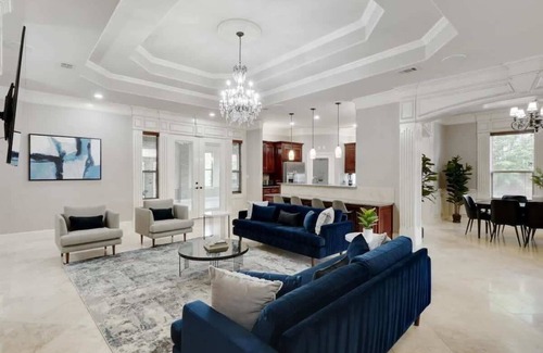 South Arlington Casa | Luxury4000sqft,Hot Tub,Games,Cinema,FTWorth,ATTST
