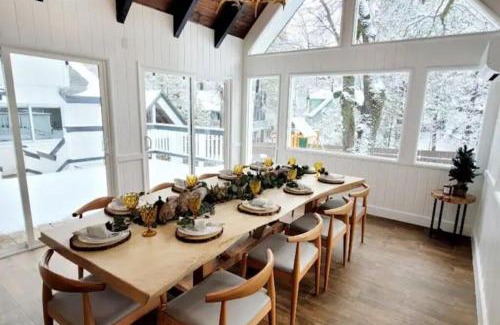 Lake Arrowhead Casa | LuxurySpaciousCottage/FencedYard/DetachedBonusRoom