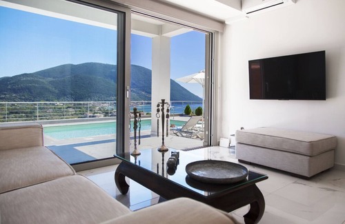 Pondi Villa | Villa W elegante con piscina privada y vistas increíbles