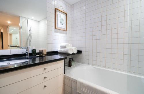 Angra do Heroismo Apartamento | Luxus Charming Apt