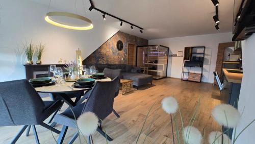 Muhr am See Apartamento | Luxus Ferienwohnung Himmel und SPA mit privater Sauna und Wellnessdusche inkl Wifi und Parkplatz für 4Personen