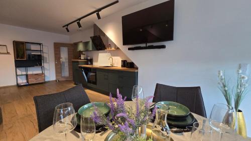 Muhr am See Apartamento | Luxus Ferienwohnung Himmel und SPA mit privater Sauna und Wellnessdusche inkl Wifi und Parkplatz für 4Personen