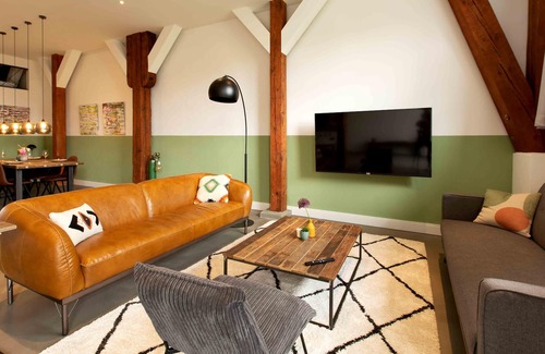 Nordstadt Apartamento | Luxus FW Cityloft Flensburg, Terrasse, Garten, Kamin, Wlan, Waschmaschine, Hund