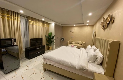 Bahria Town Hotel | Luxus Suites