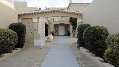 Meia Praia Apartamento | Luxus Villa am Strand Lagos