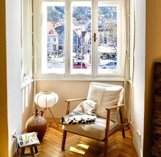 Lend Apartamento | Luxusapartment im Zentrum mit Schlossbergblick und Parkplatz