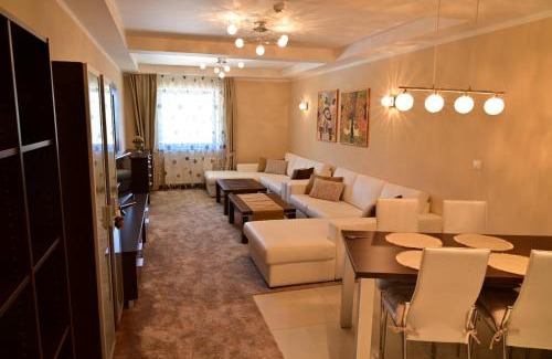 Strbske Pleso Apartamento | Luxusný apartmán v Hoteli Panorama s výhľadom na hory