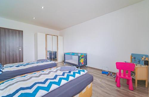 Novaky Apartamento | Luxusný, plne zariadený, súkromný apartmán s klimatizáciou neďaleko historického kúpeľného mesta Bojnice