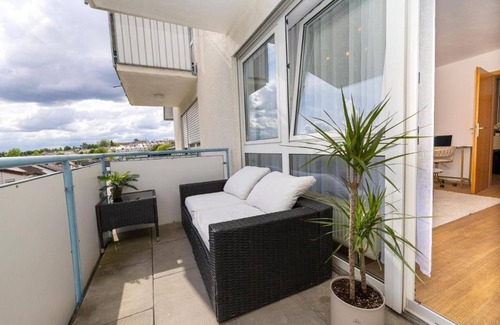 Biberach an der Riss Apartamento | Luxx Home BC, Zentral - für 4 Personen-balkon-parken-voll Ausgestattete Küche