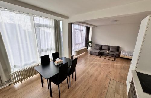 Sint-Jans-Molenbeek Apartamento | LUYS Apartment