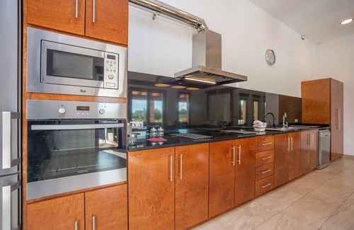 Petra Villa | LUZ DE LUNA - Hermosa casa de campo con piscina privada. Wifi gratis.