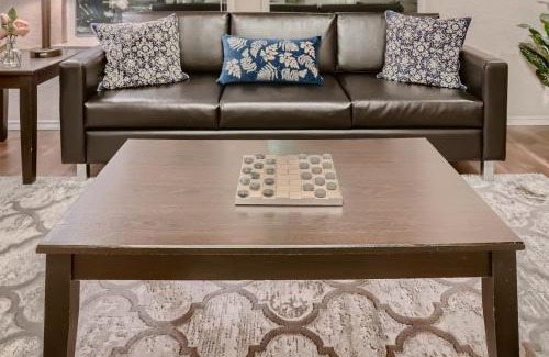 San Antonio Casa | Lxry 4 BR, near attrns (St1)