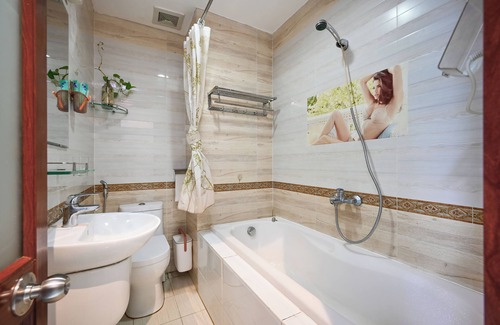District 6 Hotel | Ly Ly Hotel