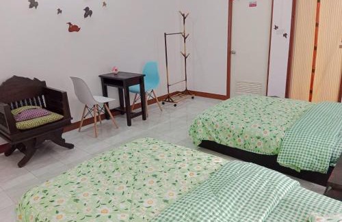 Khlong Tan Nuea Apartamento | Lychee Room w balcony Near AirportTrain BTS Sukhumvit 2min walk 7-11