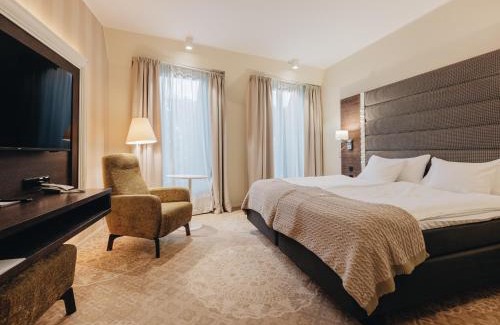Old Town Hotel | Lydia Hotel