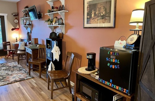Stanardsville Casa | Lydia Schoolhouse Rm. 112