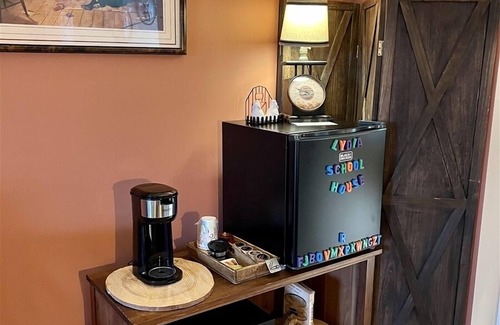 Stanardsville Casa | Lydia Schoolhouse Rm. 112