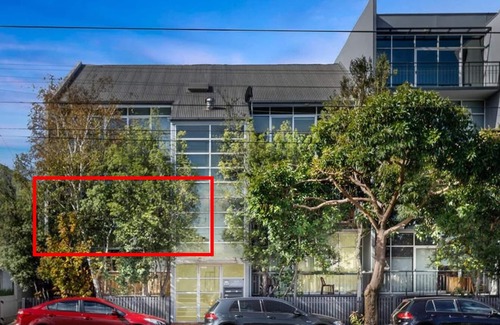 Carlton North Apartamento | Lygon St: Location and Liveability + Pool & Gym