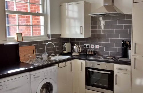 New Forest District Apartamento | Lymington High Street, Casa de pueblo, Terraza, Estacionamiento, Vistas Solent, Wifi