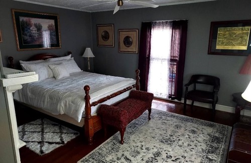 Gretna Otro | LYNCHBURG/LIBERTY U - AMISH COUNTRY LUXURY ESTATE