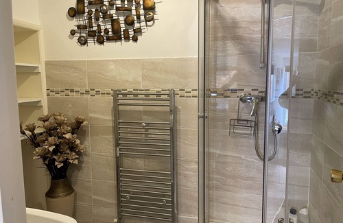 Ascot Hotel | Lyndricks House