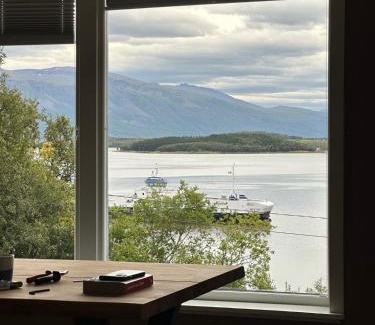 Lyngseidet Casa | Lyngen Blue House