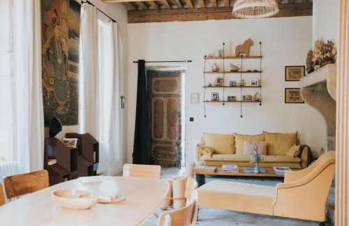 Vernay Casa | Lyon Country House - Suites & Tour de Garde