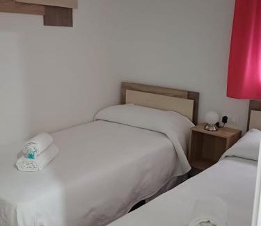 San Jose Obrero Apartamento | Lyrioshomes Apartamento Filpo Rojas , Sevilla