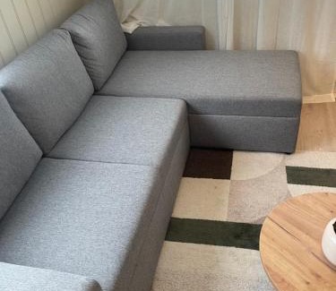 Hamresanden Apartamento | Lys rent og trivelig hybelleilighet