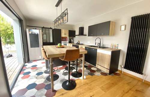 Merignac Casa | Mérignac Centre, Maison de 150m², 5 Chambres, Piscine