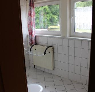Crawinkel Apartamento | Möblierte Zimmer mit Gemeinschaftsküchen und Wohnungen in Thüringen Wald