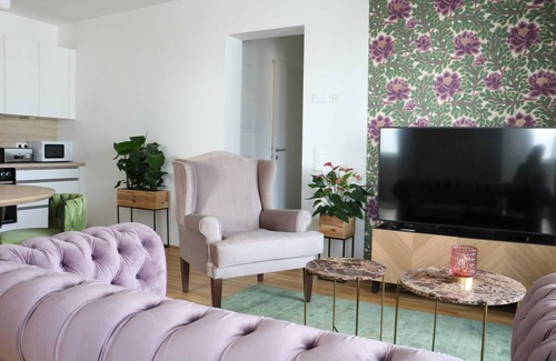 Gmunden Apartamento | M.a.i.s.o.n C.h.i.q.u.e | Balcony | 3 BR