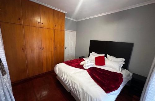 Eikenbosch Casa | M&D Guest House