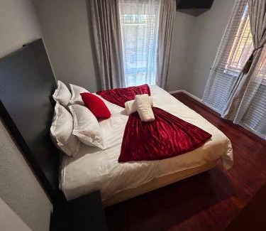 Eikenbosch Casa | M&D Guest House
