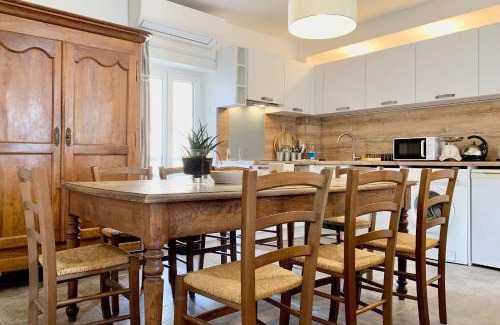 Voiron Apartamento | #M0 Le charme voironnais T3 6 persons City center