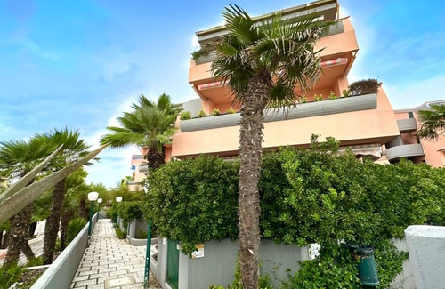 Marcelli Apartamento | M079 - Marcelli, seafront three-room apartment in a residence with swimming pool