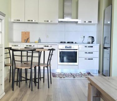 Saburtalo Apartamento | M2 Complex near City Mall in City Center