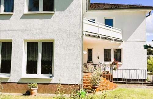 Neubukow Casa | M9 Ferienwohnung mit Balkon am Waldrand im Ostseeland