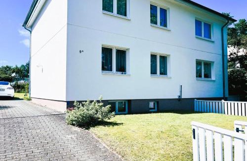 Neubukow Casa | M9 Ferienwohnung mit Balkon am Waldrand im Ostseeland