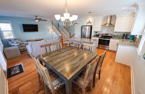 Monteray Shores Casa | M931- Sound Side, Corolla, Saturday Check In, Comm. Pool!