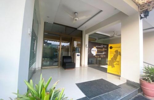 Lahore Apartamento | Maati Spaces - Rooms with Kitchen