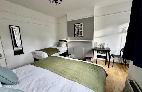 North Acton Casa | Maberic Housing West London Gem Your Central London Connection