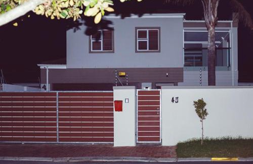 Parklands Casa | Mabhabha's Stay Inn 1
