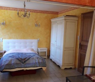 Bagnols-sur-Ceze Apartamento | macaron