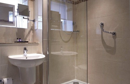 New Forest District Hotel | Macdonald Elmers Court Hotel