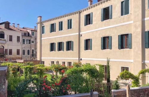 Cannaregio Hotel | Madama Garden Retreat