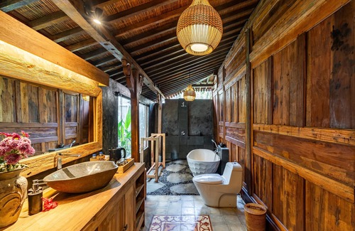 Melayang Hotel | Madani Antique Villas
